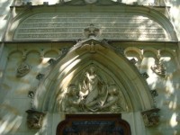 Poděbrady-Havířský kostel Nanebevzetí P.Marie z let 1516-1896-detail portálu-Foto:Ulrych Mir.
