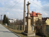 Daskabát-kříž na začátku obce od Velkého Újezda z r.1887-Foto:Ulrych Mir.