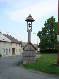 Zákřov-dřevěná zvonice z 18.stol.-Foto:Ulrych Mir.