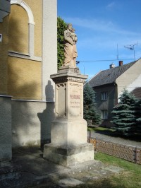 Čechovice-socha sv.Josefa před kaplí Narození Panny Marie z r.1913-Foto:Ulrych Mir.