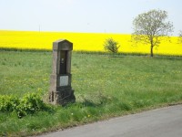 Doloplazy-pomník legionáře Jana Novotného u silnice na Kocourovec-Foto:Ulrych Mir.