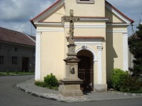 Svésedlice-kaple sv.Františka  z Assisi a sv.Tomáše z r.1898 s křížem  z r.1855-Foto:Ulrych Mir.