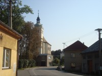 Rokytnice-kostel sv.Jakuba Většího z r.1764 a Hasičská zbrojnice-Foto:Ulrych Mir.