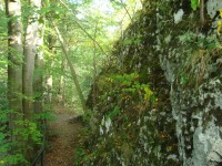 Špranek-stezka kolem hradní skály-Foto:Ulrych Mir.