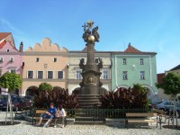 Nové Město nad Metují-sloup Nejsvětější Trojice z r.1767 na Husově náměstí-Foto:Ulrych Mir.