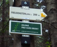 Freudenštejn-hradní zřícenina-turistický rozcestník-Foto:Ulrych Mir.