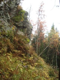 Fürstenwalde-hradní zřícenina-skalní stěna v severovýchodní části hradu-Foto:Ulrych Mir.