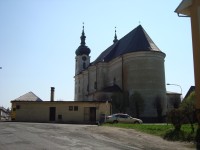 Budišov nad Budišovkou-pozdně barokní kostel Nanebevzetí P.Marie z r.1755 a radnice-Foto:Ulrych Mir.