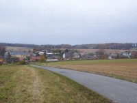 Bouzov-Podolí a silnice od hřbitova-Foto:Ulrych Mir.