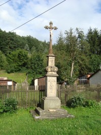 Bouzov-Jeřmaň-kříž z r. 1860-Foto:Ulrych Mir.