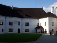 Nové Hrady-hrad-nádvoří-Foto:Ulrych Mir.
