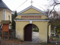 Bouzov-hřbitovní brána-Foto:Ulrych Mir.