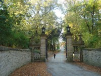 Bouzov-hrad-brána do parku-Foto:Ulrych Mir. 
