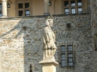 Bouzov-hrad-socha sv.Jana Nepomuckého-Foto:Furo Jiří