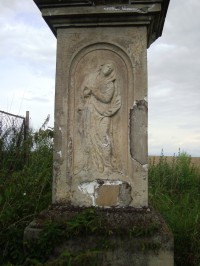 Měník-kamenný kříž z r.1857 u staré cesty na Třesín a Mladeč-detail-Foto:Ulrych Mir.
