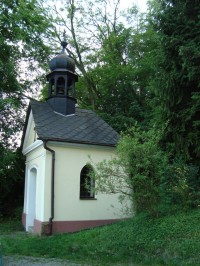 Vlčice u Loštic-kaple se zvonicí-Foto:Ulrych Mir.