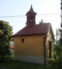Lhota pod Kosířem-náves s kaplí Panny Marie-Foto:Ulrych Mir.