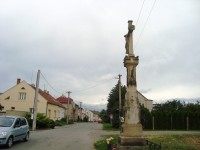 Mezice-kamenný kříž z r.1894 u silnice z Nákla-Foto:Ulrych Mir.