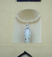 Hluchov-kaple Panny Marie z let 1805-8-nika nad vchodem-Foto:Ulrych Mir.