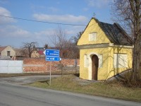 Bělkovice-kaple P.Marie z r.1710 u silnice do Dolan-Foto:Ulrych Mir.