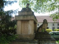 Čehovice-náves-pomník obětem I.světové války-Foto:Ulrych Mir.