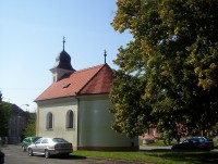 Lutín-náves s kaplí Nanebevzetí Panny Marie z r.1756-Foto:Ulrych Mir.