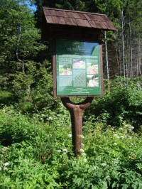 Horní Lípová-Dlouhá dolina s turistickým odpočívadlem-informační deska-Foto:Ulrych Mir.