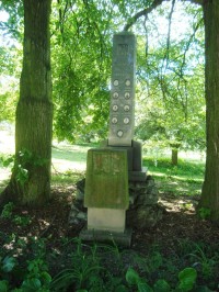 Červená Lhota-pomník padlých v obou světových válkách-Foto:Ulrych Mir.