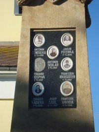 Haňovice-pomník obětem 1.světové války z r.1921-Foto:Ulrych Mir.