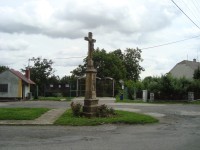Měrotín-kříž na křižovatce ve středu obce-Foto:Ulrych Mir.