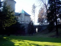 Šternberk-příkop a most v severní části hradu-Foto:Ulrych Mir.