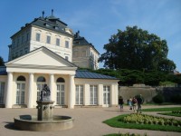 Chlumec nad Cidlinou-zámek Karlova Koruna s oranžerií-Foto:Ulrych Mir.