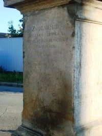 Litovel-Nasobůrky-kamenný kříž na návsi z r. 1857-Foto:Ulrych Mir.