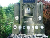 Bílá Lhota-Pateřín-pomník obětem obou světových válek-detail-Foto:Ulrych Mir.