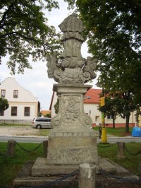 Sezemice-socha sv.Jana Nepomuckého z r.1753-Foto:Ulrych Mir.