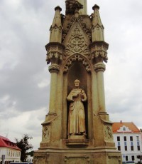 Kostelec nad Orlicí-sloup Nejsvětější Trojice-sv.František-Foto:Ulrych Mir.