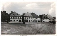 Moravský Beroun-stejné místo na náměstí v r.1935-sbírka:Ulrych