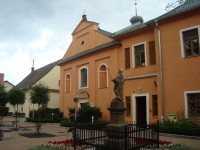 Žampach-kaple sv.Bartoloměje a socha Bolestného Krista-Foto:Ulrych Mir.