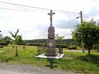 2017-05-27-Hlubočky-Posluchov-kříž z r.1897 přemístěný v r. 2016 od drůbežárny