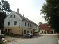 Klášterec nad Orlicí-restaurace U mostu s pamětní deskou T.G.Masaryka-Foto:Ulrych Mir.