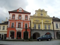 Svitavy-náměstí Míru s měšťanskými domy s podloubím-Foto:Ulrych Mir. 