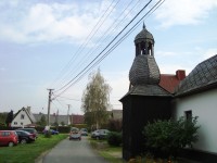 Pocheň-dřevěná zvonice-Foto:Ulrych Mir.