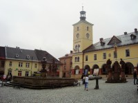 Jilemnice-Masarykovo náměstí s radnicí, kašnou a sousoším-Foto:Ulrych Mir.