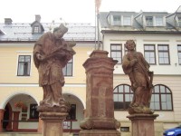 Jilemnice-Masarykovo náměstí-sousoší Sv. Kříže z r.1799-Foto:Ulrych Mir. 