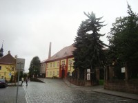 Jilemnice-zámek-hlavní průčelí předzámčí od kostela-Foto:Ulrych Mir.