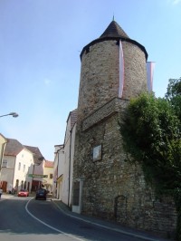 Nové Město nad Metují-U Zázvorky-hradební věž Zázvorka z r. 1501 u bývalé Krajské brány-Foto:Ulrych Mir.
