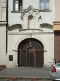 Nymburk-náměstí Přemyslovců-Morzinův palác z r.1560-lékárnabarokní portál-Foto:Ulrych Mir.