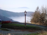 Pustevny-lucerna a severní svah Radhoště-mlha na Trojanovicemi-Foto:Ulrych Mir.