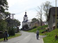 Štíty-farní kostel Nanebevzetí Panny Marie z Nádražní ulice-Foto:Ulrych Mir.