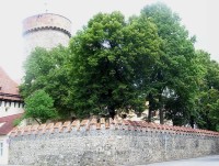Tábor-městské opevnění a věž Kotnov z ulice Na Parkánech-Foto:Ulrych Mir.